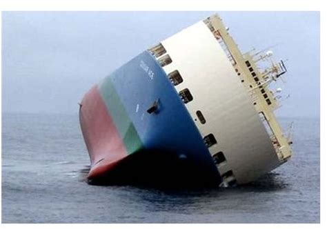 ship grounding    ship run aground