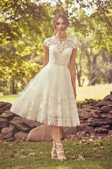 37 Best Short Wedding Dresses For 2021 Uk