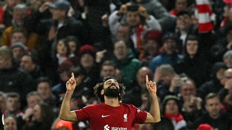 محمد صلاح رجل مباراة تاريخية سحق خلالها ليفربول غريمه مانشستر يونايتد