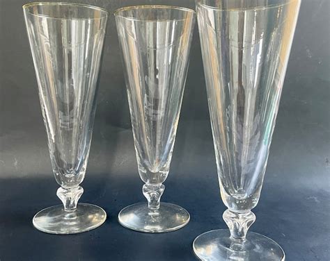 Vintage Libbey Pilsner Beer Tall Glasses With Gold Trim And Short Stem Set Of 3 Mid Century Bar