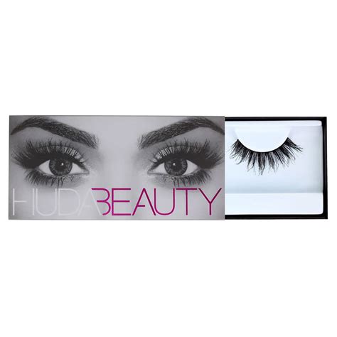 14 Best False Eyelashes 2024 Tried And Tested On Nights Out Glamour Uk