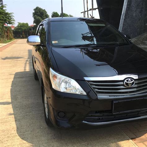 Kijang Innova 2 0 E 2013 Hitam Manual Bandung MobilBekas