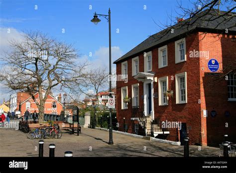 Windsor town centre tourist destination Royal Borough of Windsor ...