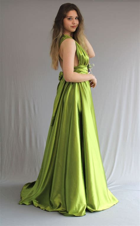 Rochie Versatila Lunga Domnisoare De Onoare Din Satin Verde Galbui