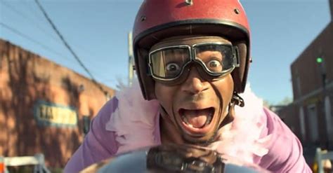 PROMO Marlon Wayans Just Cant Seem To Get Any Clothes On In Naked