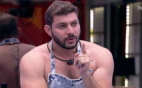 BBB21 Caio se estressa Fiuk explode de vez e expõe podres