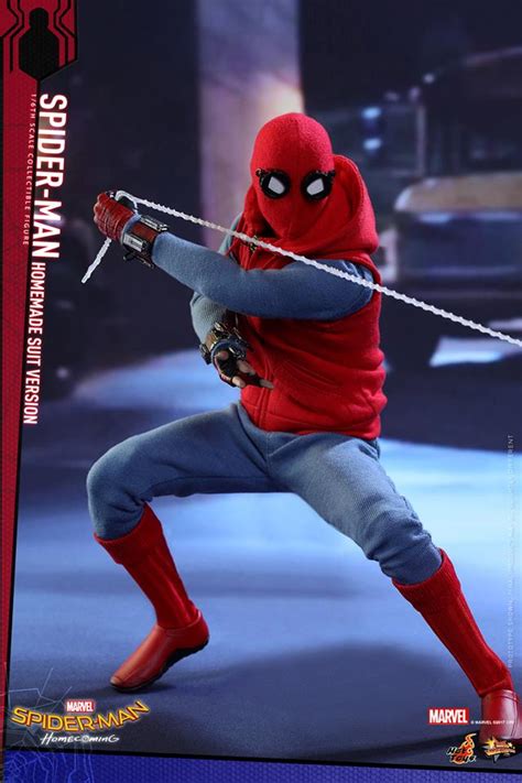 Homem Aranha Hot Toys Anuncia Figura Do Personagem O Uniforme Caseiro