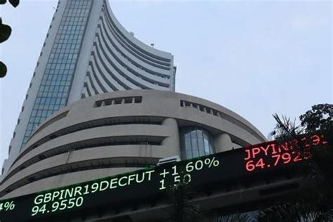 Closing Bell Sensex Rises 400 Points Ends Above 60k Nifty Closes 119