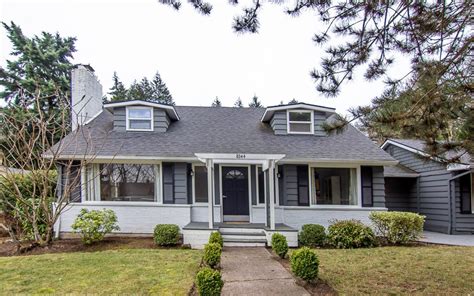 Garden Home Cape Cod, $469,5K | Arrive Portland Oregon