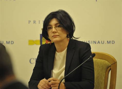 Primarul interimar al Capitalei Silvia Radu a venit astăzi cu un