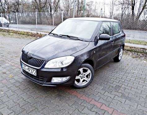 Skoda Fabia II lift 1 2 HTP 60 KM benzyna 2013r Poznań Winogrady