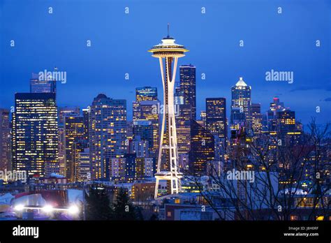 Seattle And Space Needle Amazing View From Kerry Park Seattle