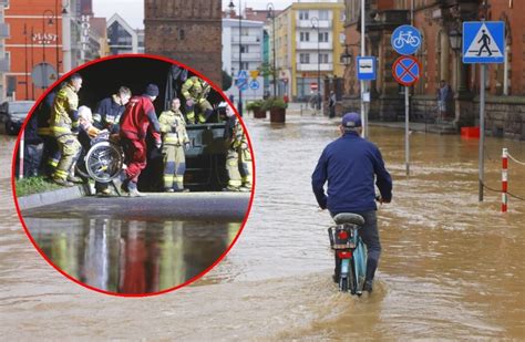 Nysa odcięta od świata Powódź zrujnowała miasto ewakuowano szpital