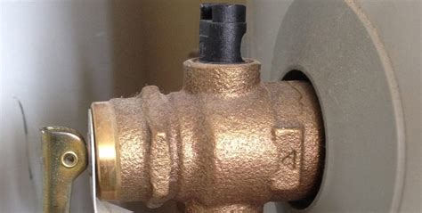 How Do I Know If My Hot Water Valve Needs Replacement? - Metropolitan ...