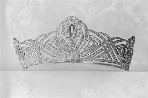 La Tiara Bessborough De Chaumet Que Brilló En Dos Coronaciones Y Salvó