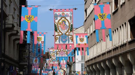 Conto Alla Rovescia Per Il Palio Al Via Cene Propiziatorie E Mostre