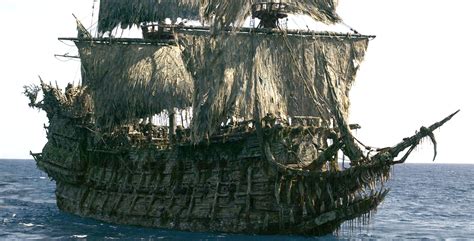 Pirates Of The Caribbean Legenda Asli Flying Dutchman Yang Mengerikan