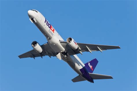 Fedex Express Boeing Sf N Fd Taking Off Empty F Flickr