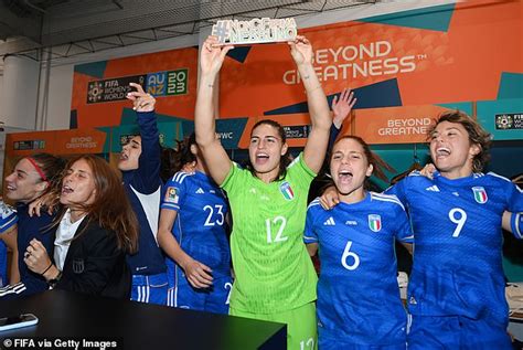 Italy 1 0 Argentina Cristiana Girelli S Late Header Sinks South