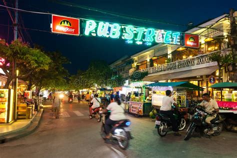 Siem Reap Cambodia 29th March 2017 Bars Restaurants And Lights