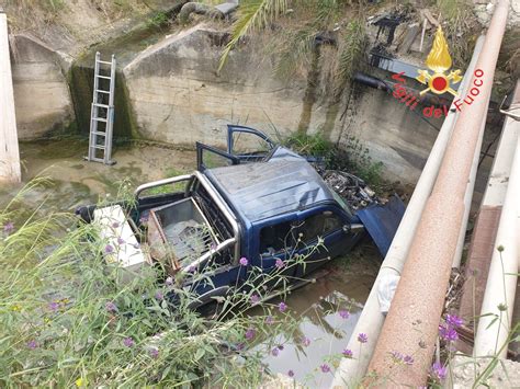 Tragico Incidente Stradale Sulla SS106 Due Morti E Due Feriti Gravi