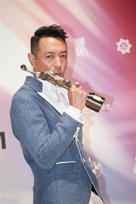 姜皓文：從小在福利院長大，演藝圈跑34年龍套，曾兩年演26部電影 每日頭條