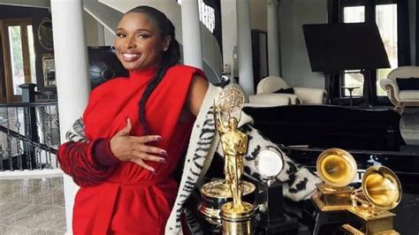 Jennifer Hudson Made History By Egot Awards Winner Youtube