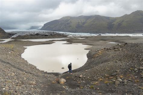 Glacial moraine, pro-glacial lakes, and Glacier, Iceland – Geology Pics