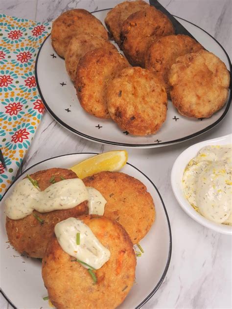 Air Fryer Salmon Croquettes {Jewish Mom Style} - This Old Gal