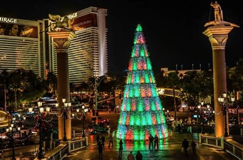 Christmas in Las Vegas! | Christmas in la, Las vegas christmas, Best ...