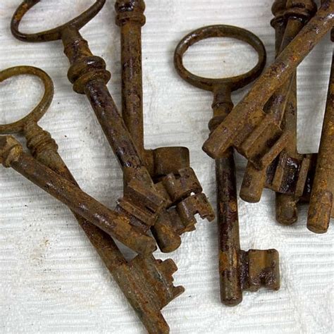 Antique Skeleton Keys Rusty French Country Vintage Keys Etsy