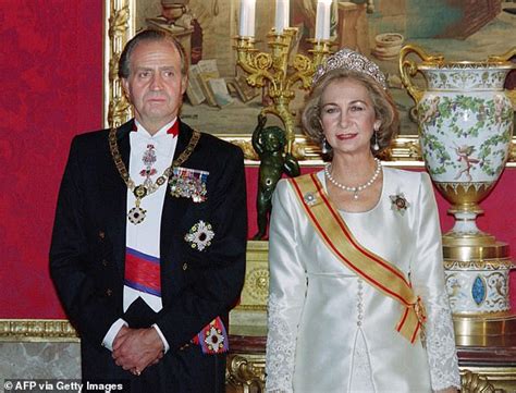 Former King Juan Carlos Ex Mistress Claims She Was Confronted By Queen Sofia Daily Mail Online