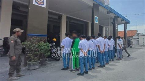 Cangkruk Di Warkop 23 Pelajar SMA Terjaring Operasi Kasih Sayang