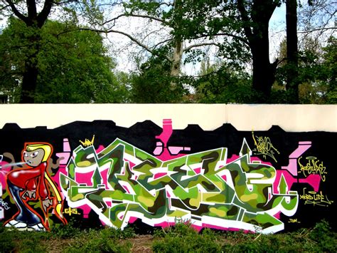 NY Graffiti Da Bronx Walls