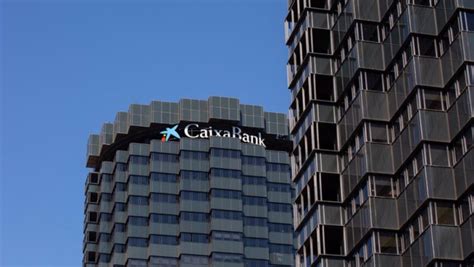 CaixaBank Research prevé que la economía vaya de menos a más en 2024