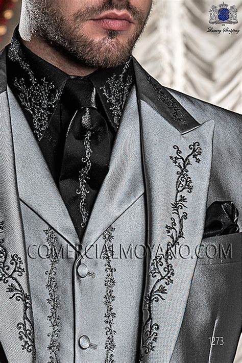 Traje de novio barroco gris perla modelo 1273 Mario Moyano colección