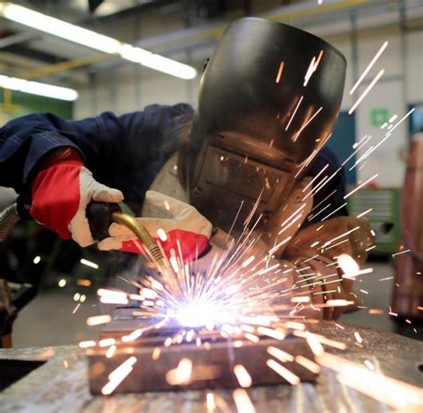 Gute Auftragslage Im Handwerk Suche Nach Auszubildenden Welt