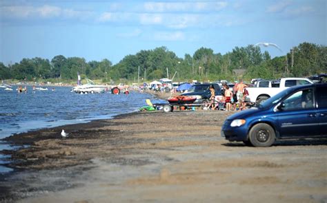 Sarnia-Lambton beaches cleared for swimming | The Sarnia Observer