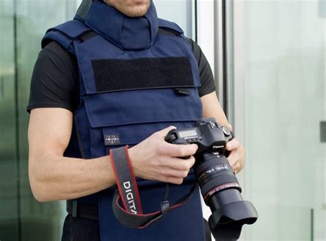 New Trends in Body Armors for Journalists | | News | News | Skeyes Media | Center for Media and ...