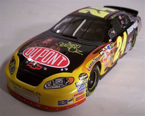 2004jeff Gordon241 24dupont Wizard Of Oz2004 Monte Carloaction