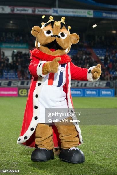 27 Mascotte Kingo Stock Photos High Res Pictures And Images Getty