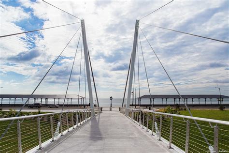 Cable Stayed Bridge with Stainless Steel Cable Railings