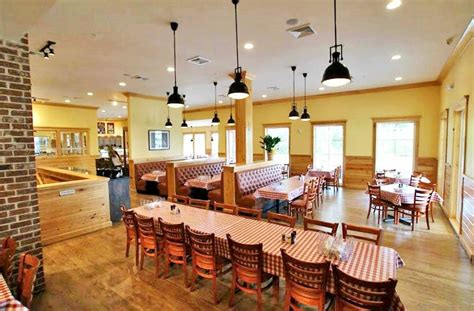 10 Best Family Restaurants in Biloxi, MS (for 2024)