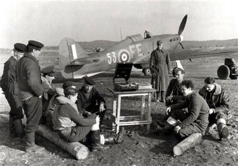 Hurricane Mk.IIb, RAF 151 Wing, no.81 Squadron, FE53, Z5227, Vaenga ...