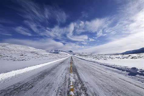 Winter Driving Tips From a Grand Rapids Snow Plowing Company - Sneller