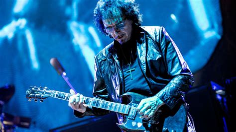 Tony Iommi's classic Black Sabbath guitar tone: secrets behind the ...