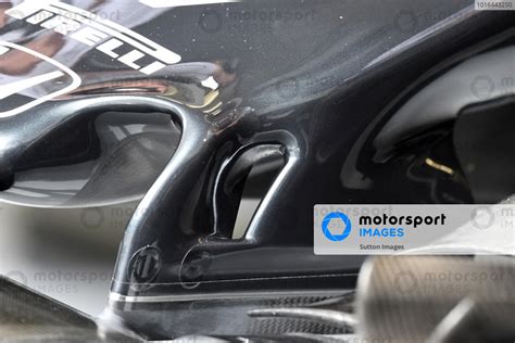 Mclaren Mp Nose And Front Wing Detail At Formula One World