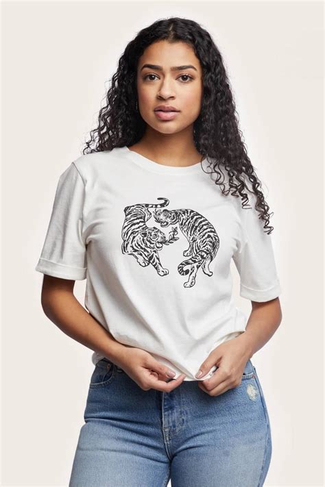 10 Best Affordable And Sustainable Graphic Tees Panaprium