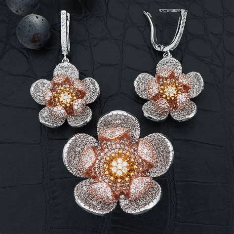 High Quality Cubic Zircon Three Tones Gold Flower Dangle Earrings Ring Set For Women Wedding