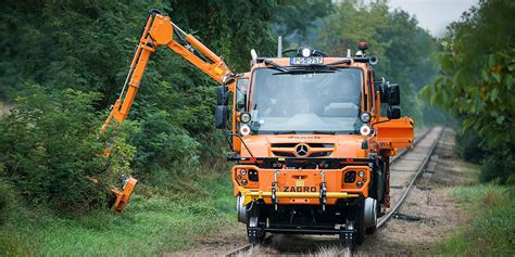 Unimog Road Railer Ensure Smooth Rail Transport